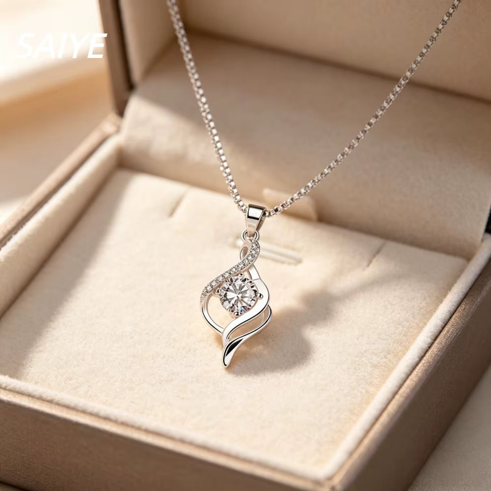 Colgante romántico de plata 925