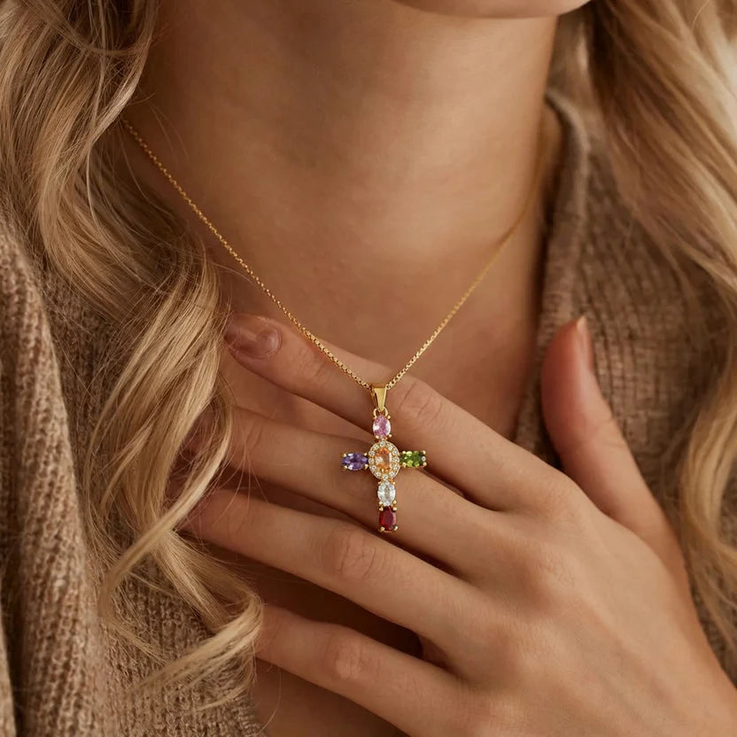 Cruz Bling de Fe — Acero Inoxidable con Circonita | Cora Dei